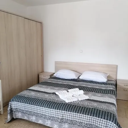 Tina Apartman *